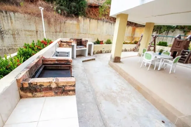 Zona de barbacoa del residencial en Pampatar